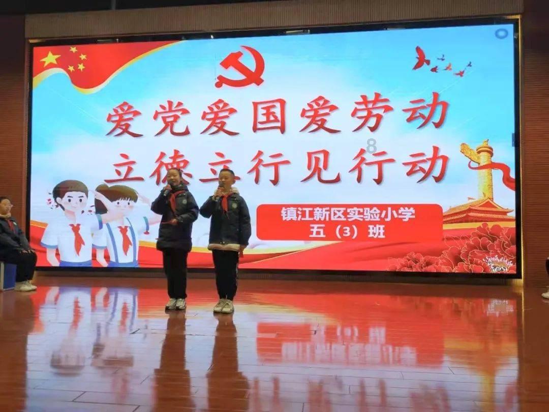 逃离黑白系房屋